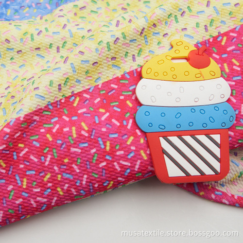 Benutzerdefinierte Druckdesign Blume Cartoon Bullet Stoff